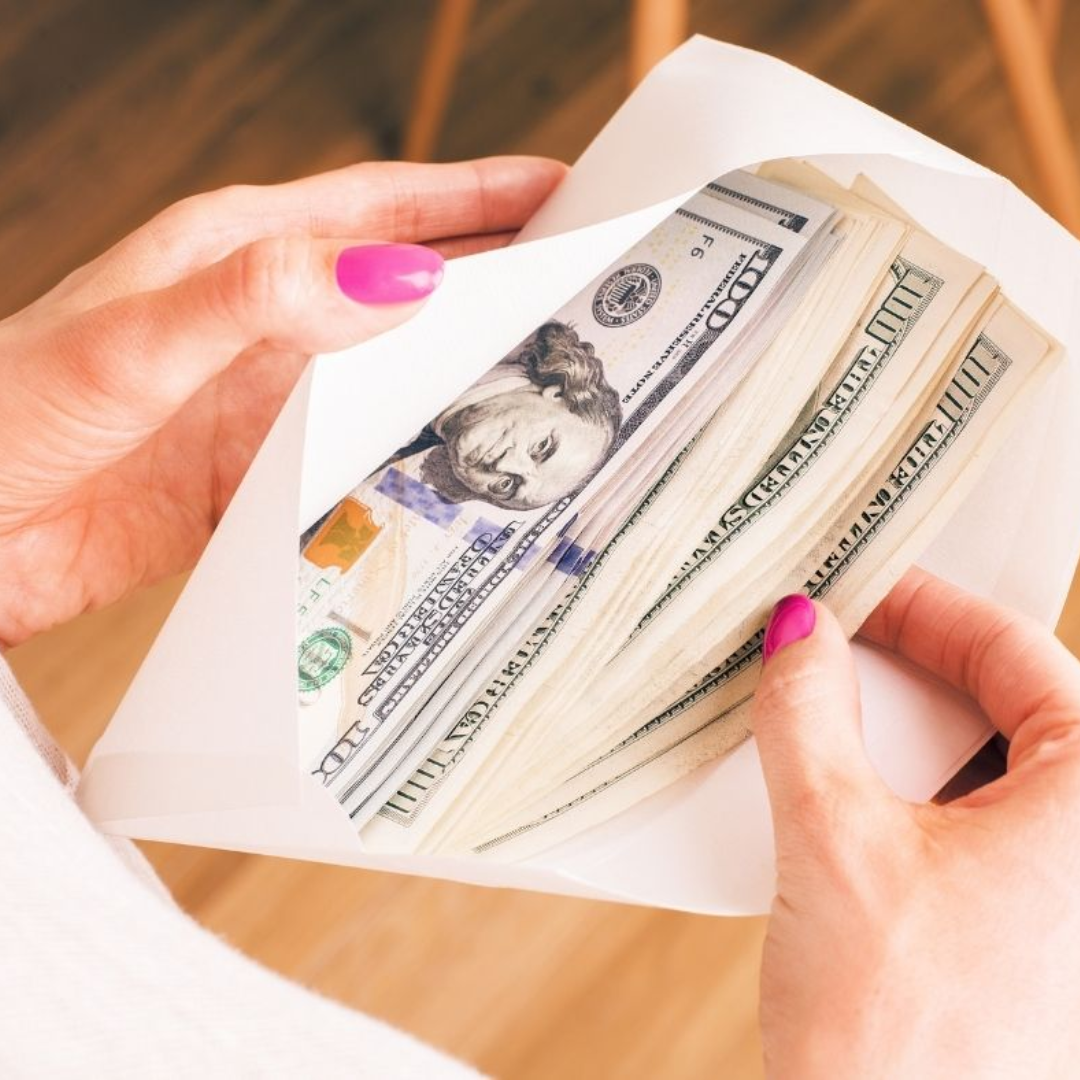 10 Budgeting Hacks to Save Money Fast in 2026